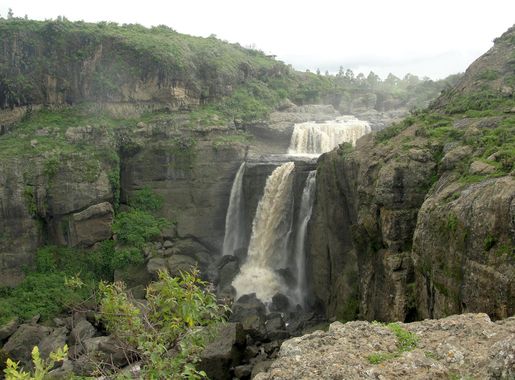 File:Waterfalls, Debre Libanos, Ethiopia - panoramio (2).jpg - Wikimedia  Commons