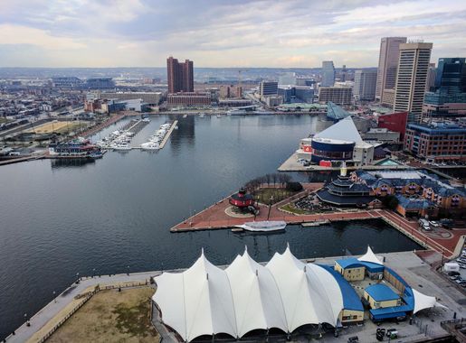 File:Pier Six Pavilion and Inner Harbor.jpg - Wikimedia Commons
