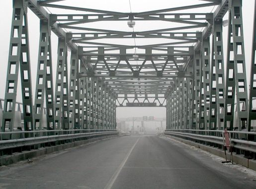 File:Tysa bridge Zahony-Chop.jpg - Wikimedia Commons