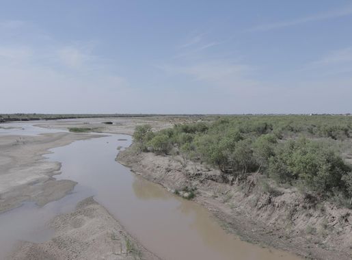 File:Amudarya river in Karakalpakstan.jpg - Wikimedia Commons