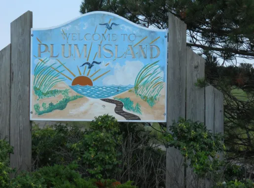 File:Welcome to Plum Island.JPG - Wikimedia Commons