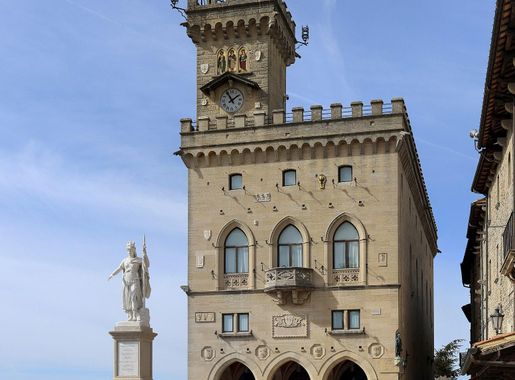 File:Piazza della Libertà - San Marino - 2024 02 13 - GT 01.jpg - Wikimedia  Commons