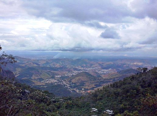 Ficheiro:Vista parcial de Coronel Fabriciano MG a partir da Serra dos Cocais.JPG  – Wikipédia, a enciclopédia livre
