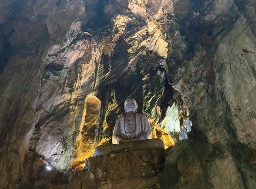 Fichier:Tuong-phat-ngu-hanh-son-HAN.jpg – Wikipedia