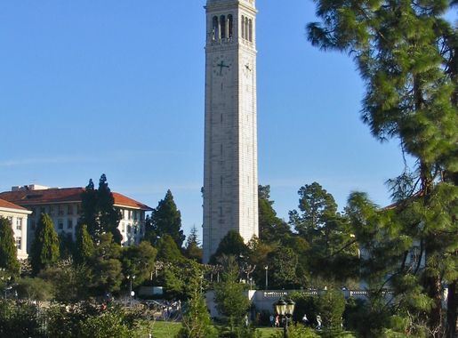 File:Berkeley Sather Tower 1638.jpg - Wikimedia Commons