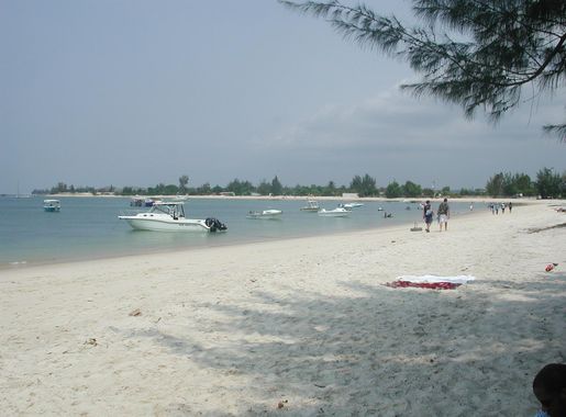 File:Pointe Denis.JPG - Wikimedia Commons