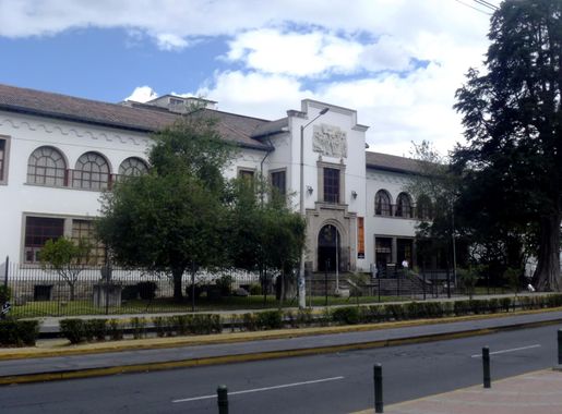 File:Palacio Benjamín Carrión.JPG - Wikimedia Commons