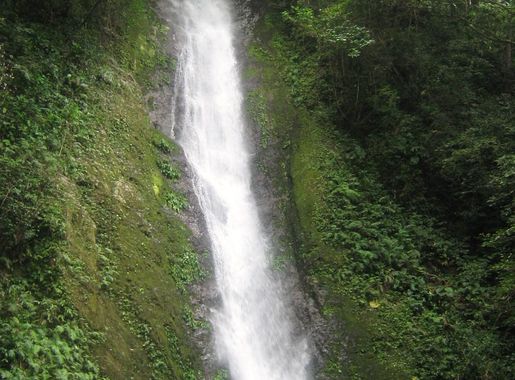 File:Kabigan Falls Pagudpud.jpg - Wikimedia Commons