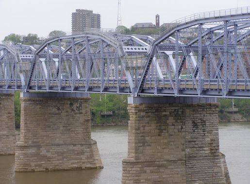 File:Newport Southbank Bridge (Purple People Bridge) P4280198.JPG -  Wikimedia Commons