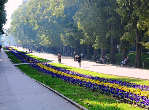 File:Varna sea garden.jpg - Wikimedia Commons