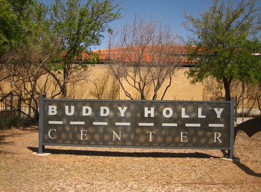 File:Buddy Holly Center in Lubbock, TX IMG 0078.JPG - Wikipedia