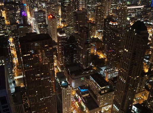 File:Chicago skyline at night from 360 Chicago observation deck  (49713360711).jpg - Wikimedia Commons