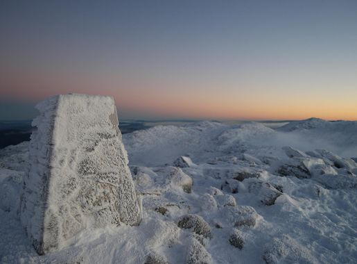 File:Sunrise views from the summit of Mount Kosciuszko, Kosciuszko National  Park 34.jpg - Wikimedia Commons