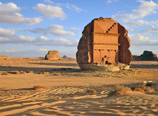 File:Mada'in Saleh 2017.jpg - Wikimedia Commons