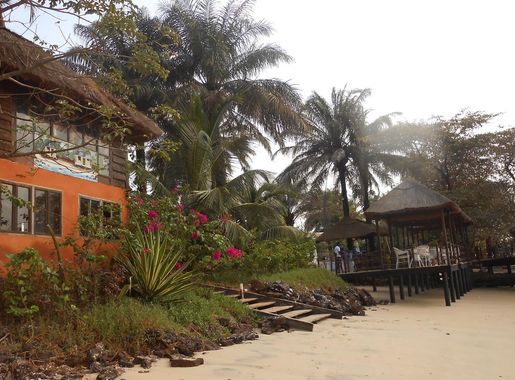 File:Hotel Ecolodge Ponta Anchaca 02.jpg - Wikipedia