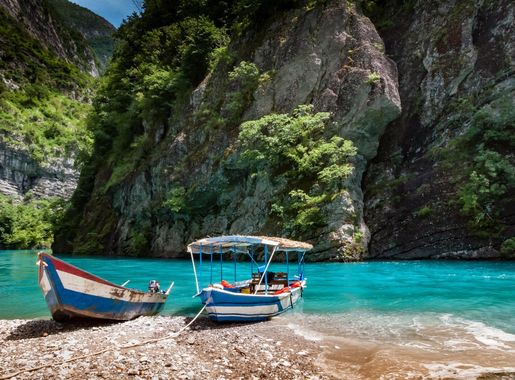 File:Lake Koman Albania 2016.jpg - Wikipedia