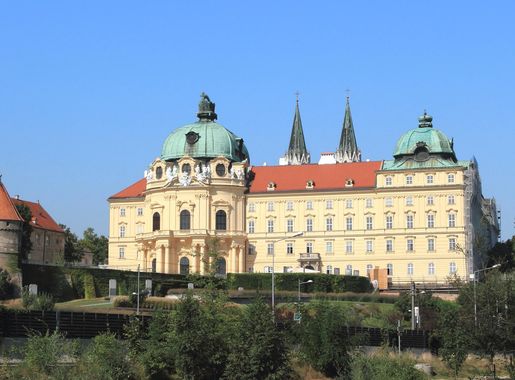 File:Klosterneuburg - Stift.JPG - Wikimedia Commons