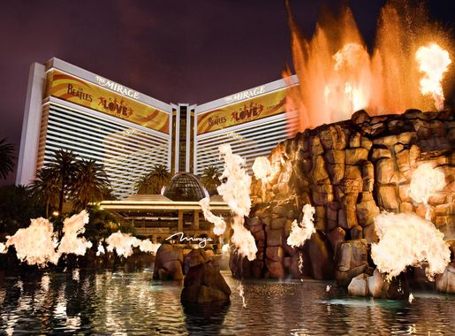File:Mirage Volcano.jpg - Wikimedia Commons
