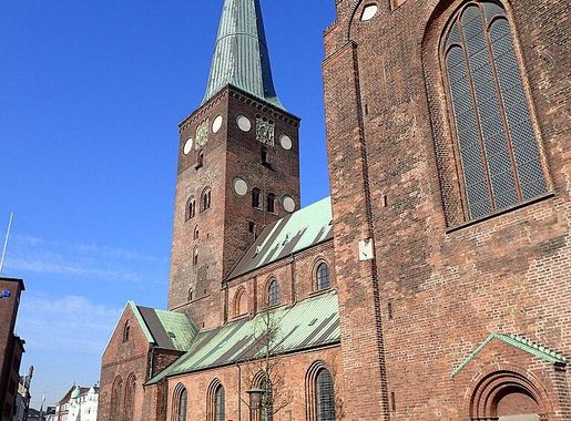 Fil:Aarhus Cathedral (Bispetorvet).jpg - Wikipedia, den frie encyklopædi