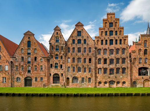 File:Lübeck Salzspeicher (38962089961).jpg - Wikipedia
