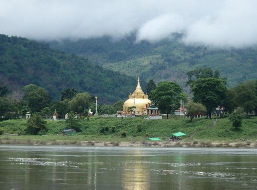 File:Myitkyina, Myanmar (Burma) - panoramio (44).jpg - Wikimedia Commons