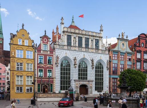 File:Corte Artus, Gdansk, Polonia, 2013-05-20, DD 03.jpg - Wikimedia Commons