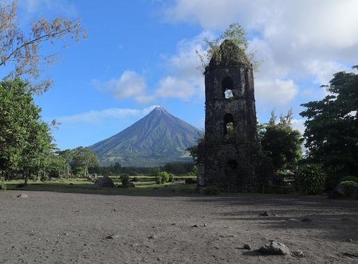 File:Mount Mayon, Cagsawa Ruins wide (Busay, Daraga, Albay; 04-21-2023).jpg  - Wikimedia Commons
