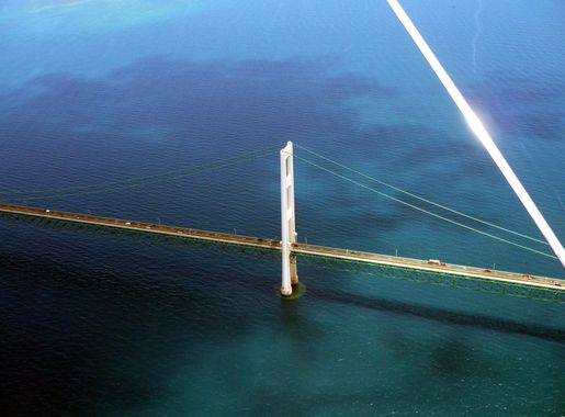 File:Mackinac bridge-cfw.jpg - Wikimedia Commons