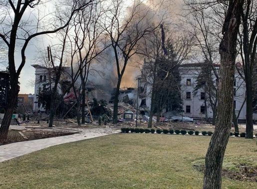 File:Mariupol Drama Theatre Destroyed 2.jpg - Wikipedia