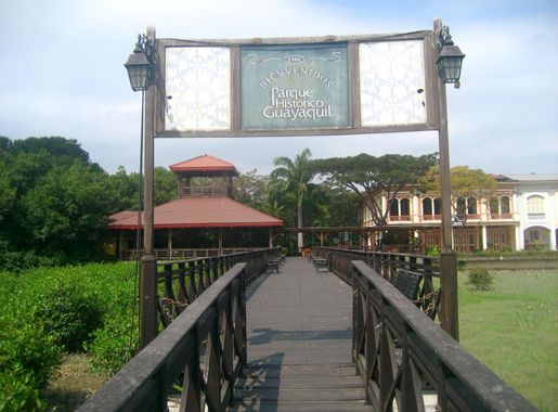 File:Parque Histórico Guayaquil - Puerto.JPG - Wikimedia Commons