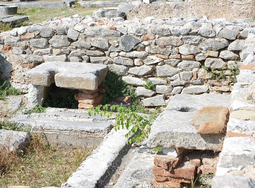 File:Archaeological site of Philippi BW 2017-10-05 13-05-09.jpg - Wikimedia  Commons