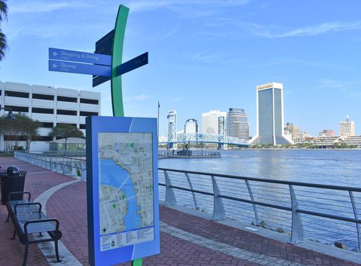 File:Southbank Riverwalk 2 (Jacksonville, Florida).jpg - Wikimedia Commons