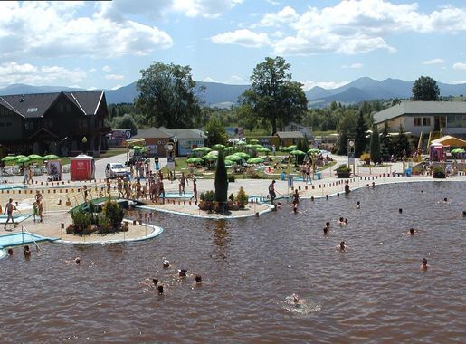 Datei:Panorama besenova thermal park.jpg – Wikipedia