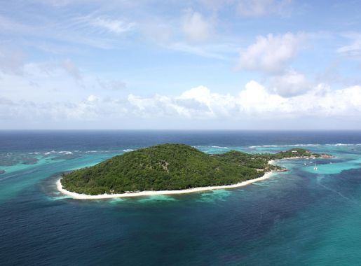 File:Petit St. Vincent Island Resort - The Grenadines, St. Vincent,  Caribbean..jpg - Wikimedia Commons