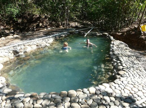 File:Calderahotsprings.JPG - Wikimedia Commons