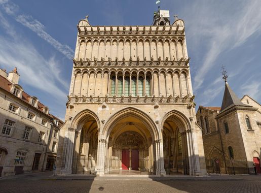 Fichier:Eglise Notre Dame Dijon BLS 01.jpg — Wikipédia
