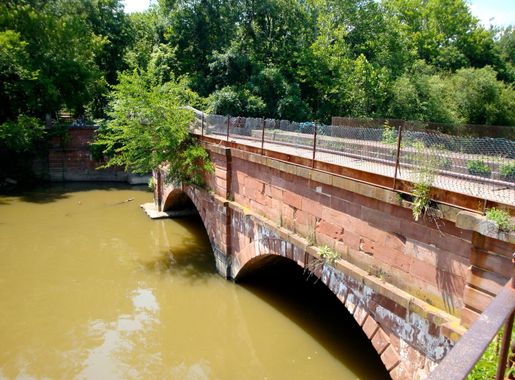 File:Seneca Aqueduct.jpg - Wikimedia Commons