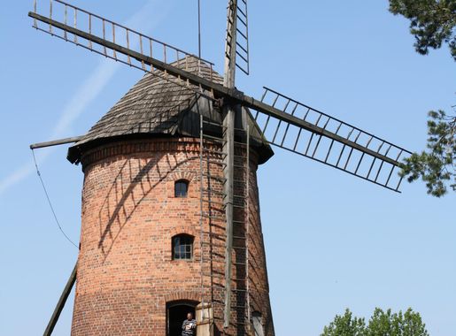 File:Wiatrak (Wielkopolski Park Etnograficzny).JPG - Wikimedia Commons