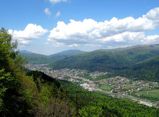 File:RO Prahova Valley N 1.jpg - Wikimedia Commons