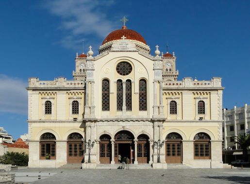 File:Agios Minas Cathedral 01.jpg - Wikipedia