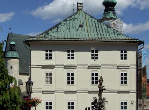 File:Banská Štiavnica (Selmecbánya, Schemniz) - town hall.jpg - Wikimedia  Commons