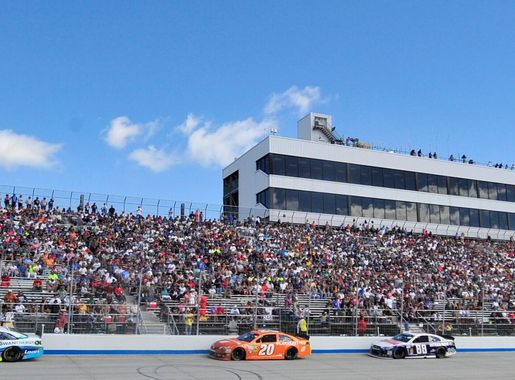 Team Dover helps make NASCAR weekend successful > Dover Air Force Base >  News