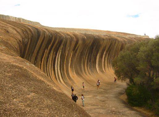 File:Wave Rock WA.JPG - Wikimedia Commons