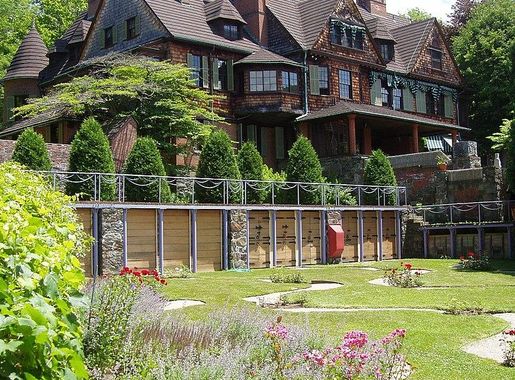 File:Naumkeag (Stockbridge, MA) - general view.JPG - Wikimedia Commons