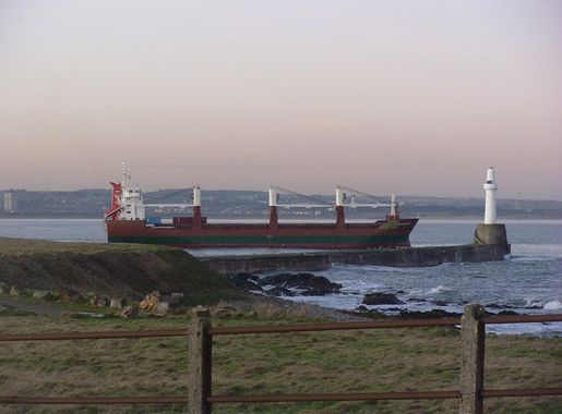File:Amstel Gracht leaving Aberdeen - geograph.org.uk - 2784608.jpg -  Wikimedia Commons