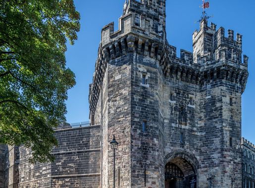 File:Lancaster Castle (216584793).jpeg - Wikimedia Commons