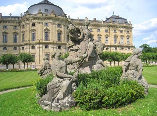 File:Würzburg Residence gardens - IMG 6722.JPG - Wikimedia Commons