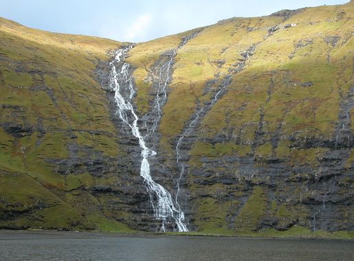 File:Saksun, Faroe Islands (6).JPG - Wikimedia Commons