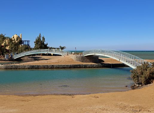 File:El Gouna Zeytouna R18.jpg - Wikimedia Commons
