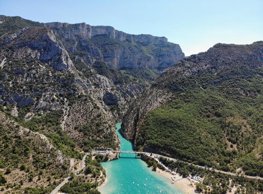 Fichier:Aerial view of the outlet of the Verdon gorge.jpg — Wikipédia